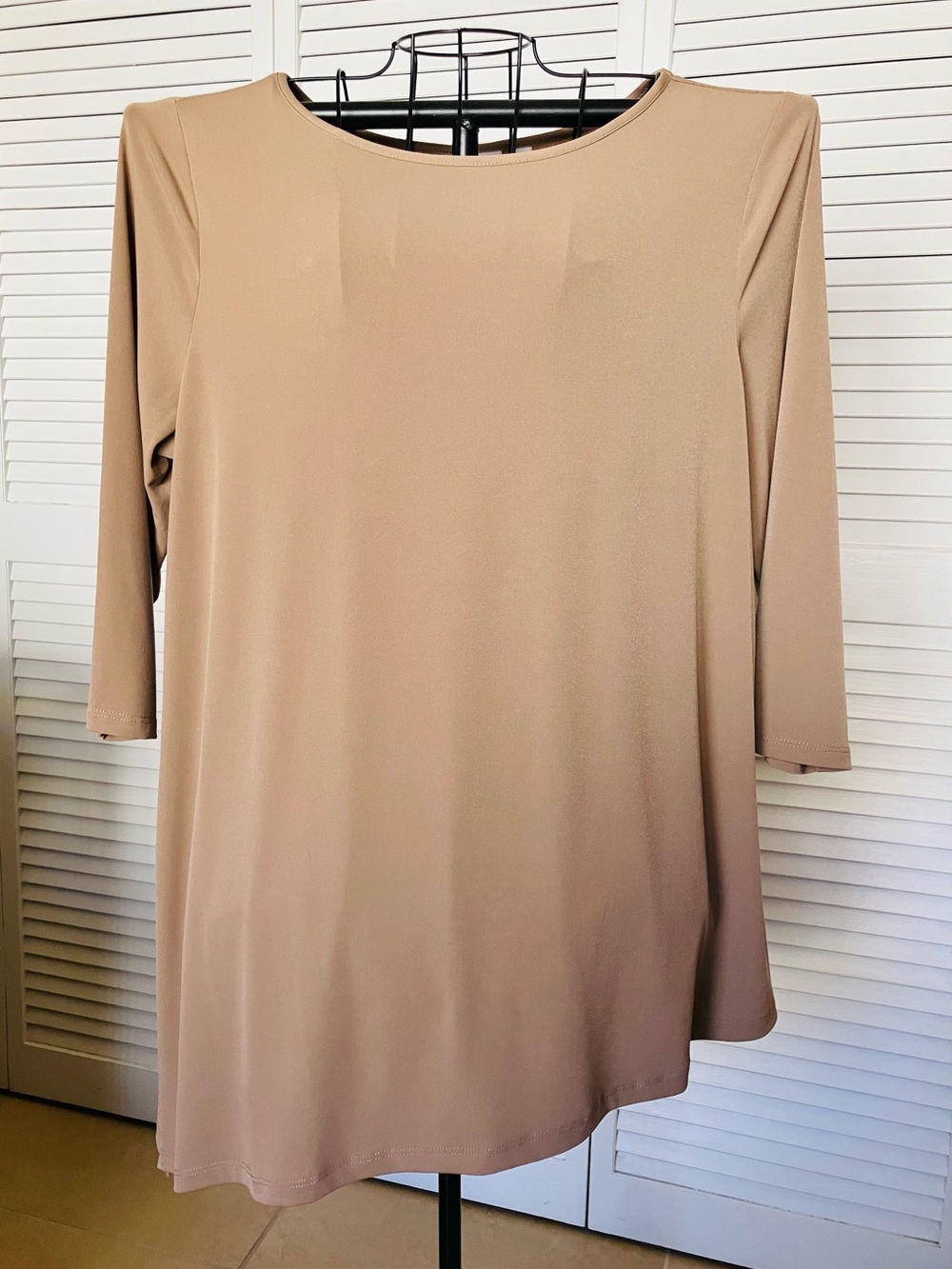 Susan Graver Liquid Knit 3/4 Sleeve Tee Top Solid Tan Size XL Asymmetric Hem